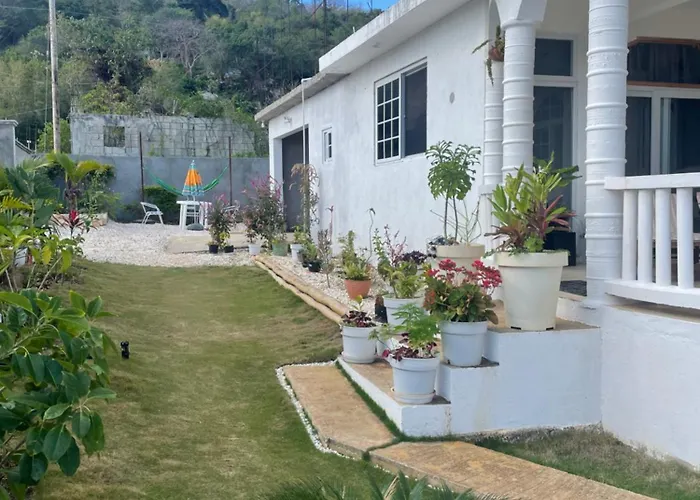 Villamobay Pensión 3*
